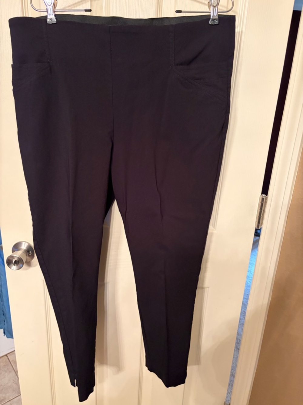 Maurice’s Black Women’s Skinny ankle Pants